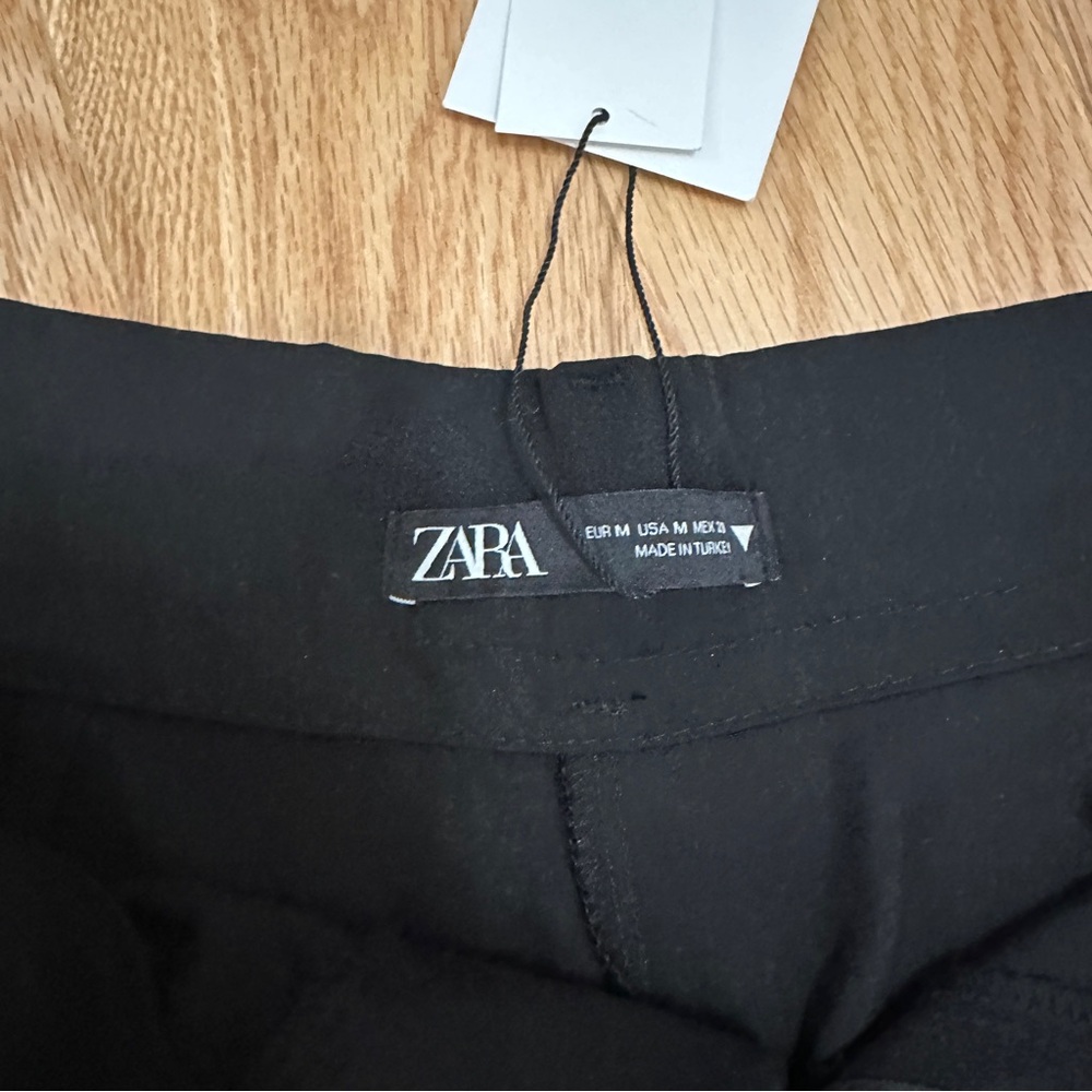 Zara wide leg dress pants - size MED - black - Picture 3 of 7